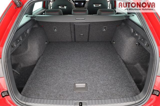 Skoda Octavia Combi 2.0 TSI 195 kW RS DSG, Pano, AHK, Navi, Matrix, Side, Winter, 5 J.-Garantie 