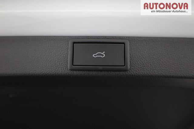 Skoda Octavia Combi 2.0 TSI 195 kW RS DSG, Pano, Standheizung, AHK, Navi, Matrix, Canton, Side, Winter, 5 J.-Garantie 