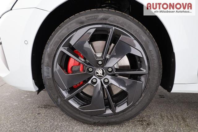 Skoda Octavia Combi 2.0 TSI 195 kW RS DSG, Pano, Standheizung, AHK, Navi, Matrix, Canton, Side, Winter, 5 J.-Garantie 