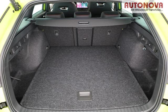 Skoda Octavia Combi 2.0 TSI 195 kW RS DSG, AHK, Navi, Matrix, Canton, Side, Winter, 5 J.-Garantie 