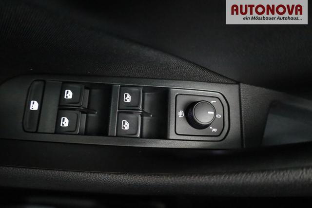 Skoda Kamiq Selection 1.5 TSI DSG Selection, AHK, LED, Kamera, Ladeboden, Winter, 16-Zoll 