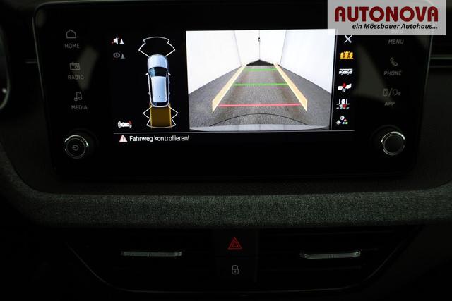 Skoda Kamiq Selection 1.5 TSI Selection, AHK, LED, Kamera, Ladeboden, Winter 