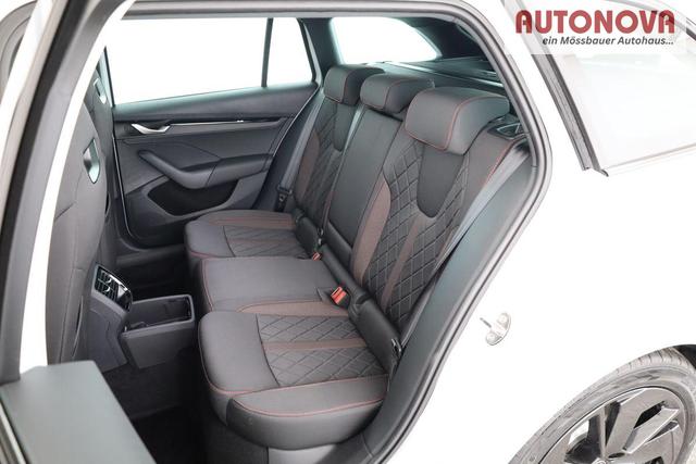 Skoda Octavia Combi 2.0 TSI 195 kW RS DSG, Pano, AHK, Navi, Matrix, Side, Winter, 5 J.-Garantie 