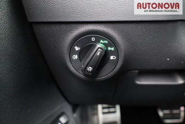 Skoda Karoq Sportline 1.5 TSI DSG Sportline, AHK, Navi, Matrix, Side, el. Klappe, Winter, 5 J.-Garantie 