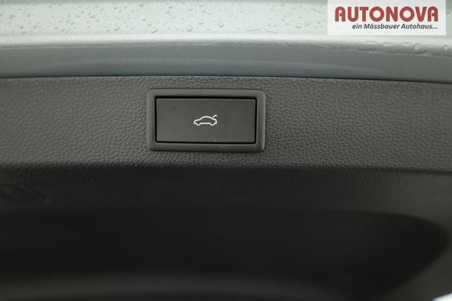 Skoda Karoq Sportline 1.5 TSI DSG Sportline, AHK, Navi, Matrix, Side, el. Klappe, Winter, 5 J.-Garantie 