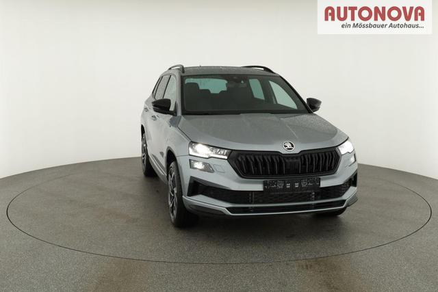 Skoda Karoq Sportline 1.5 TSI DSG Sportline, AHK, Navi, Matrix, Side, el. Klappe, Winter, 5 J.-Garantie 