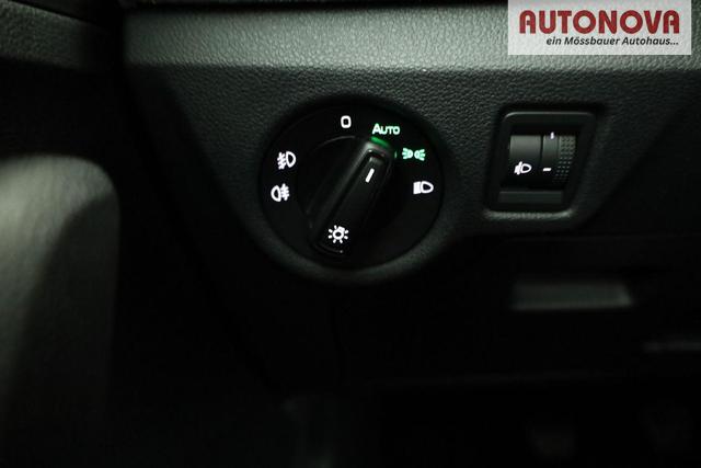 Skoda Kamiq Selection 1.5 TSI Selection, AHK, LED, Kamera, Ladeboden, Winter, 16-Zoll 