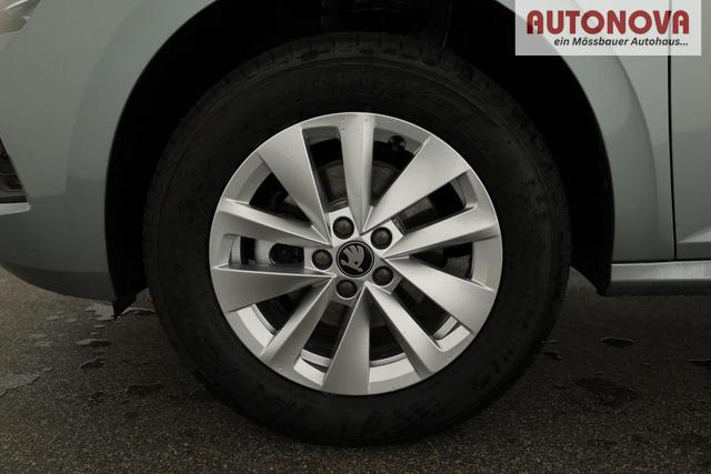 Skoda Kamiq Selection 1.5 TSI Selection, AHK, LED, Kamera, Ladeboden, Winter, 16-Zoll 