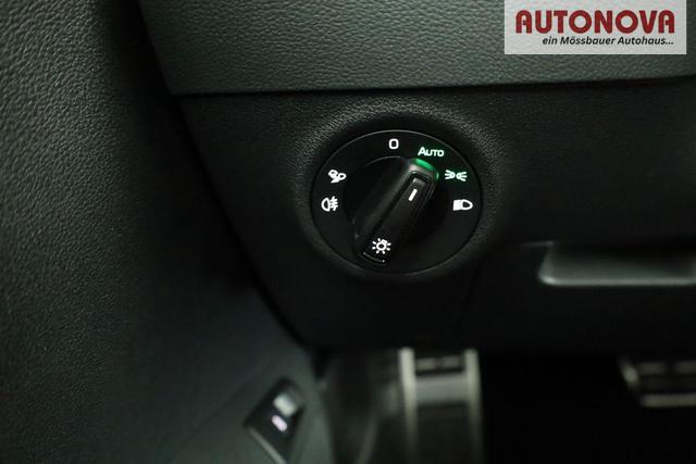Skoda Karoq Sportline 4x4 2.0 TSI DSG Sportline, AHK, Navi, Matrix, Side, Winter, 5 J.-Garantie 