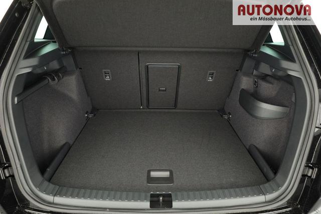 Skoda Karoq Sportline 4x4 2.0 TSI DSG Sportline, AHK, Navi, Matrix, Side, Winter, 5 J.-Garantie 