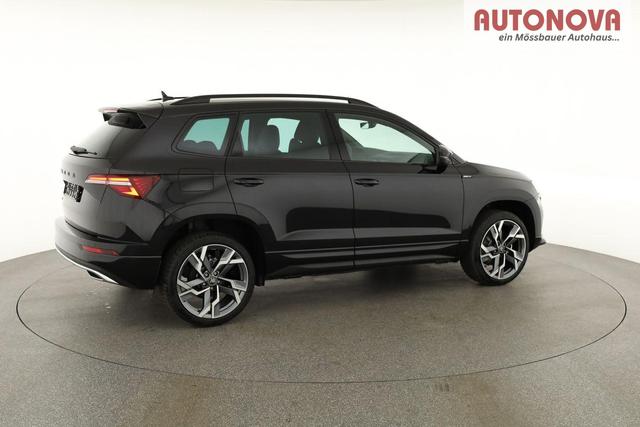 Skoda Karoq Sportline 1.5 TSI DSG Sportline, AHK, Navi, Matrix, Side, el. Klappe, Winter, 5 J.-Garantie 