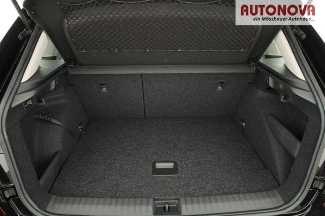 Skoda Kamiq Selection 1.5 TSI DSG Selection, AHK, LED, Kamera, Winter, Ladeboden, 16-Zoll, 4 J.-Garantie 