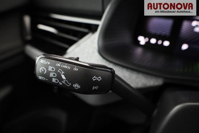 Skoda Kamiq Selection 1.0 TSI DSG Selection, AHK, Matrix, Kamera, Ladeboden, Winter, 16-Zoll 