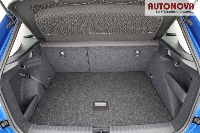Skoda Kamiq Selection 1.5 TSI DSG Selection, LED, Kamera, Ladeboden, Winter 