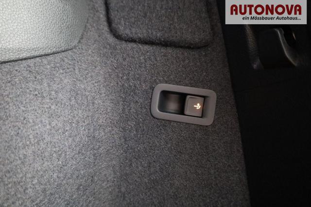 Skoda Karoq Sportline 4x4 2.0 TSI DSG Sportline, Pano, AHK, Navi, Matrix, Side, Winter, 5 J.-Garantie 