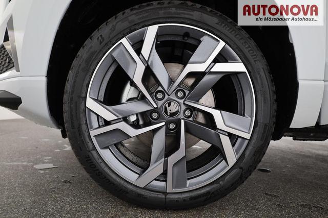 Skoda Karoq Sportline 4x4 2.0 TSI DSG Sportline, Pano, AHK, Navi, Matrix, Side, Winter, 5 J.-Garantie 