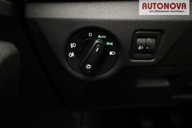Skoda Kamiq Selection 1.0 TSI Selection, AHK, LED, Kamera, Ladeboden, Winter 