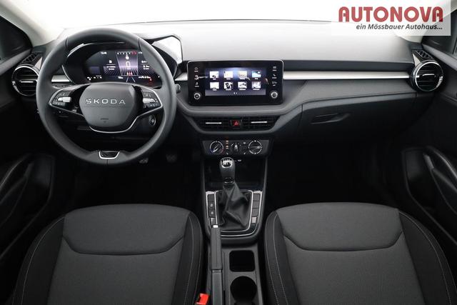 Skoda Fabia Selection 1.0 TSI Selection, AHK, Tempomat, Ladeboden, Park, Winterpaket, SmartLink, 4-J Garantie 