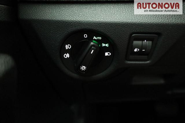 Skoda Kamiq Selection 1.0 TSI DSG Selection, AHK, LED, Kamera, Winter, 16-Zoll, 4 J.-Garantie 