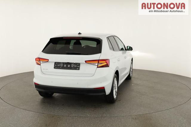 Skoda Fabia Selection 1.0 TSI DSG Selection, LED, Kamera, Side, ACC, Winter, Ladeboden, sofort 