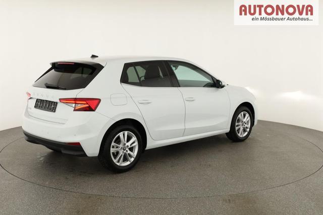 Skoda Fabia Selection 1.0 TSI DSG Selection, LED, Kamera, Side, ACC, Winter, Ladeboden, sofort 