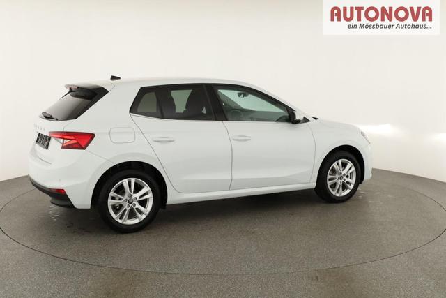 Skoda Fabia Selection 1.0 TSI DSG Selection, LED, Kamera, Side, ACC, Winter, Ladeboden, sofort 