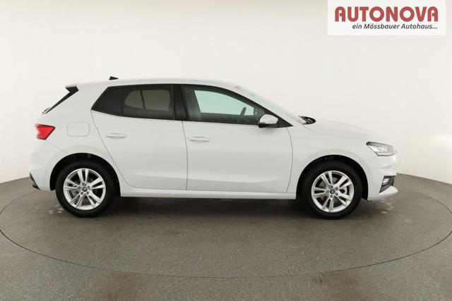 Skoda Fabia Selection 1.0 TSI DSG Selection, LED, Kamera, Side, ACC, Winter, Ladeboden, sofort 