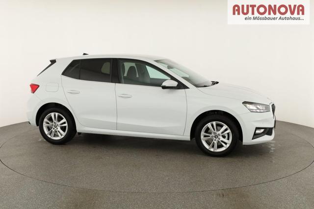 Skoda Fabia Selection 1.0 TSI DSG Selection, LED, Kamera, Side, ACC, Winter, Ladeboden, sofort 