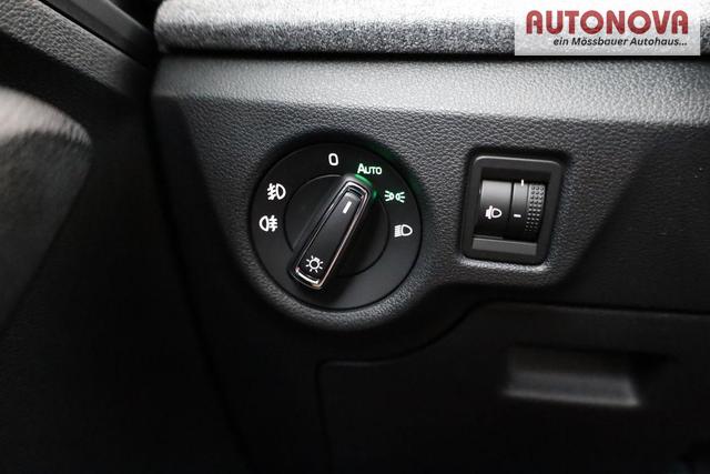 Skoda Kamiq Selection 1.5 TSI DSG Selection, LED, Kamera, Ladeboden, Winter, 16-Zoll 