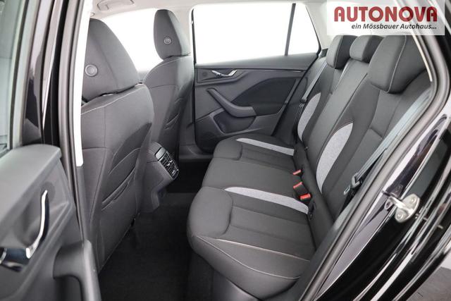 Skoda Kamiq Selection 1.5 TSI DSG Selection, LED, Kamera, Ladeboden, Winter, 16-Zoll 
