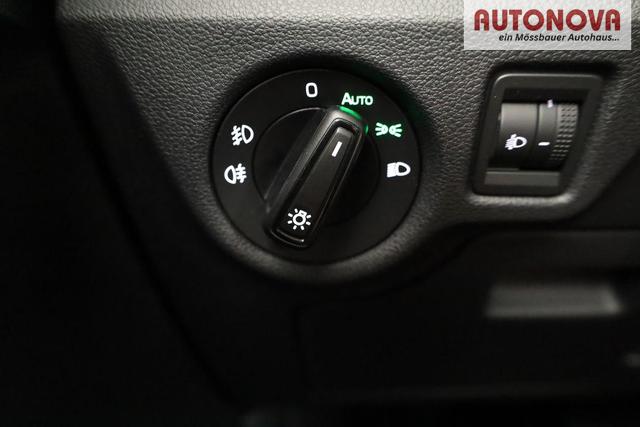 Skoda Kamiq Selection 1.5 TSI DSG Selection, AHK, LED, Kamera, Ladeboden, Winter, 16-Zoll 