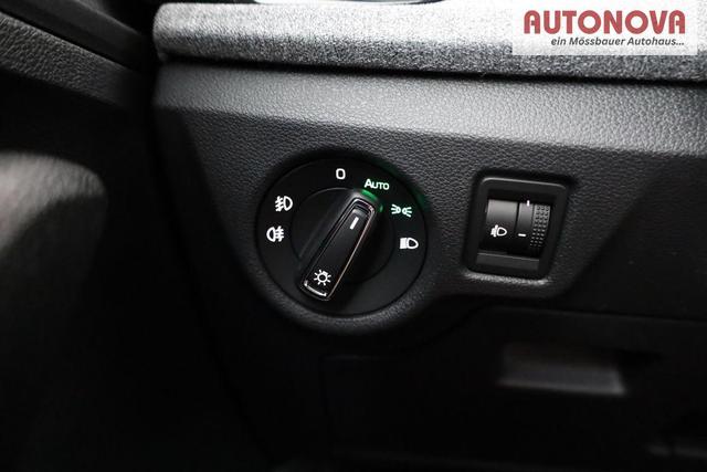 Skoda Kamiq Selection 1.5 TSI DSG Selection, AHK, LED, Kamera, Ladeboden, Winter, 16-Zoll 