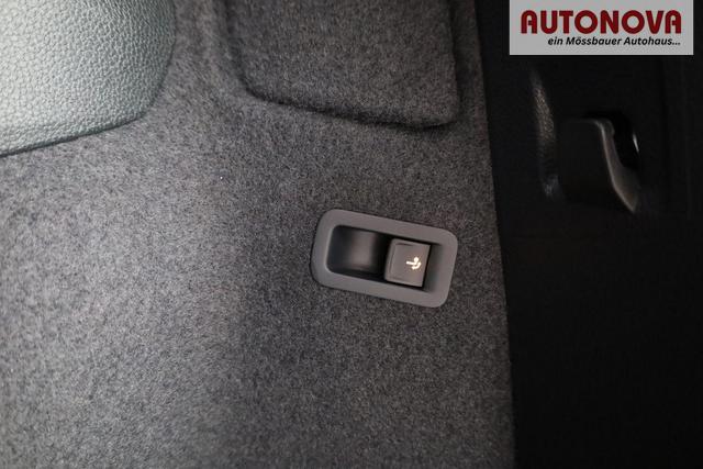 Skoda Karoq Sportline 4x4 2.0 TSI DSG Sportline, Pano, AHK, Navi, Matrix, Side, Winter, 5 J.-Garantie 