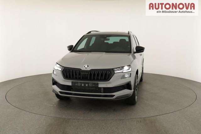 Skoda Karoq Sportline 4x4 2.0 TSI DSG Sportline, Pano, AHK, Navi, Matrix, Side, Winter, 5 J.-Garantie 