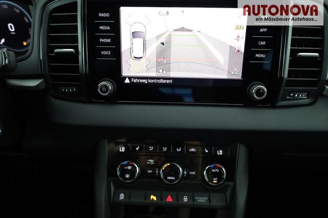 Skoda Karoq Selection 2.0 TDI DSG 4x4 Selection, AHK, Navi, LED, Kamera, Winter, el. Klappe, 4 J.-Garantie 