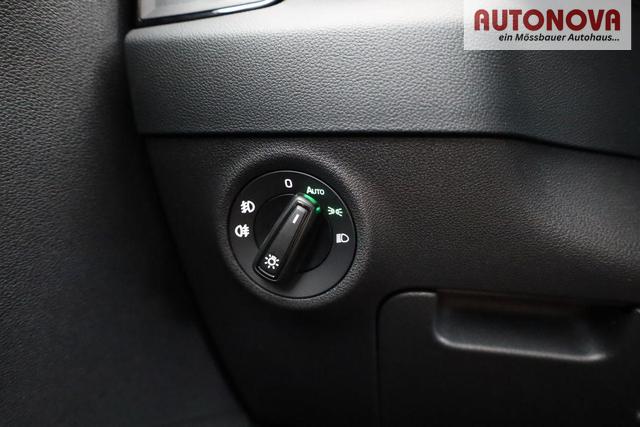 Skoda Karoq Selection 2.0 TDI DSG 4x4 Selection, AHK, Navi, LED, Kamera, Winter, el. Klappe, 4 J.-Garantie 