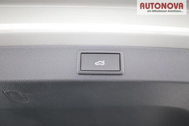 Skoda Karoq Selection 2.0 TDI DSG 4x4 Selection, AHK, Navi, LED, Kamera, Winter, el. Klappe, 4 J.-Garantie 