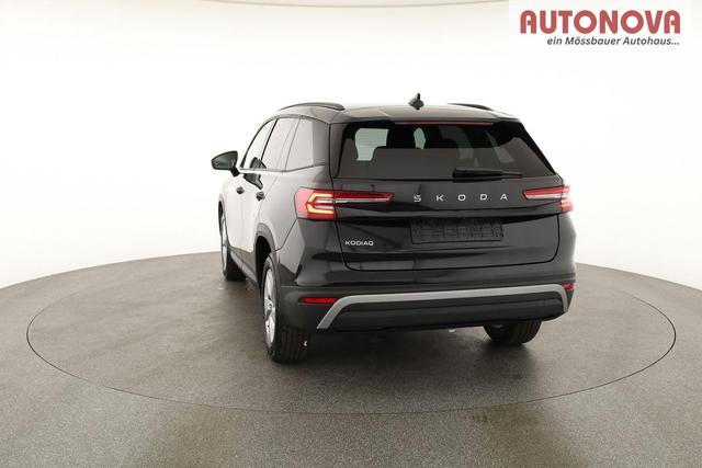 Skoda Kodiaq 2.0 TDI 110 kW Selection DSG Selection, 7-Sitzer, AHK, Navi, Kamera, Side, Winter 