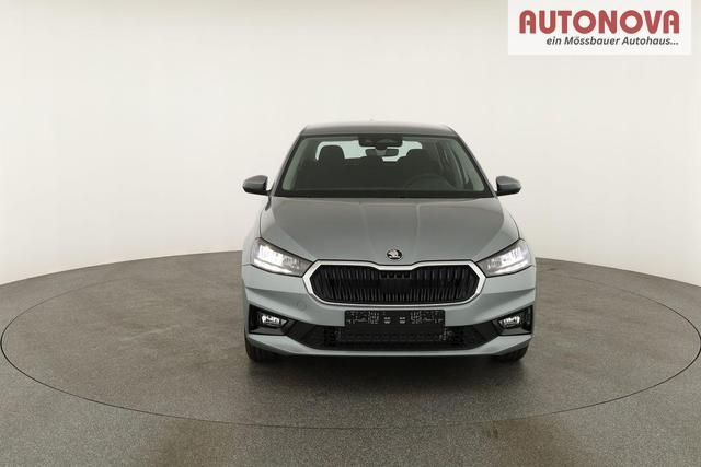 Skoda Fabia Selection 1.0 TSI Selection, AHK, Tempomat, Ladeboden, Park, SmartLink, 4-J Garantie 