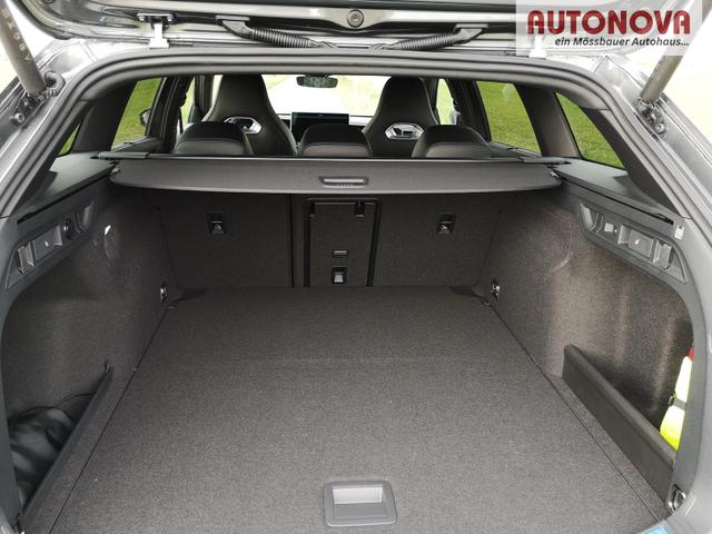 Volkswagen Passat Variant 2.0 TDI 142 kW 4Motion R-Line DSG ABT Pano 19 Zoll Head Up AHK Navi 