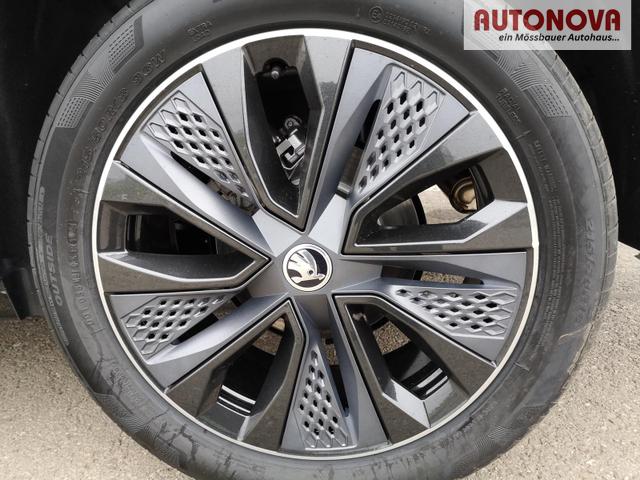 Skoda Karoq Sportline 1.5TSI DSG AHK Matrix ACC Navi 
