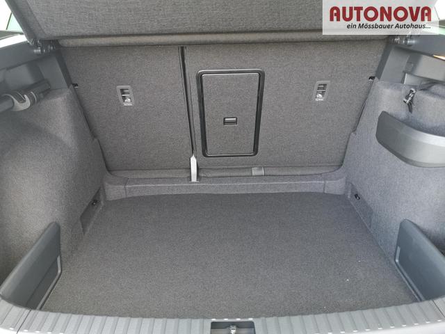 Skoda Karoq Sportline 2.0TDI DSG 4x4 AHK Matrix Leder 19 Zoll 