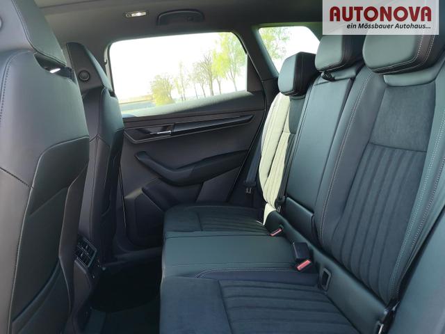 Skoda Karoq Sportline 2.0TDI DSG 4x4 AHK Matrix Pano Sound Leder 19 Zoll 