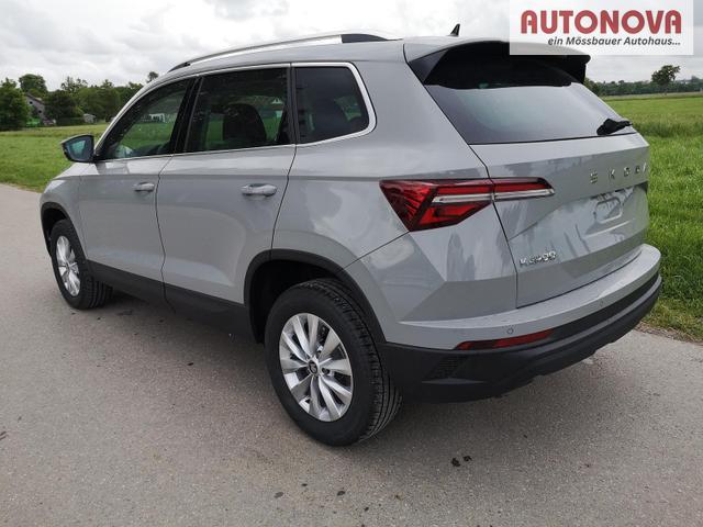 Skoda Karoq Selection 1.5 TSI DSG ABT GV5 AHK Navi ACC 