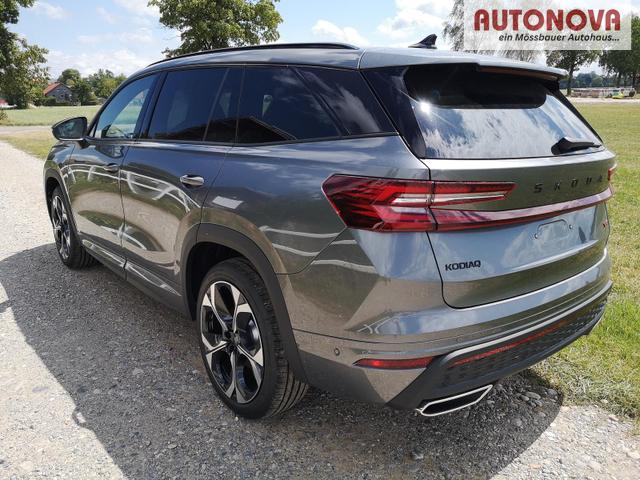 Skoda Kodiaq 2.0 TSI 195 kW 4x4 RS DSG AHK 7 Sitzer Pano Head GV5 