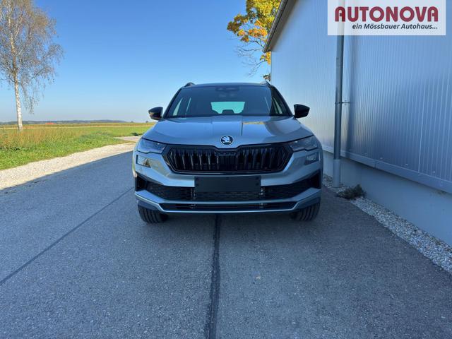 Skoda Karoq Sportline 2.0TDI DSG 4x4 AHK Matrix Leder 19 Zoll 