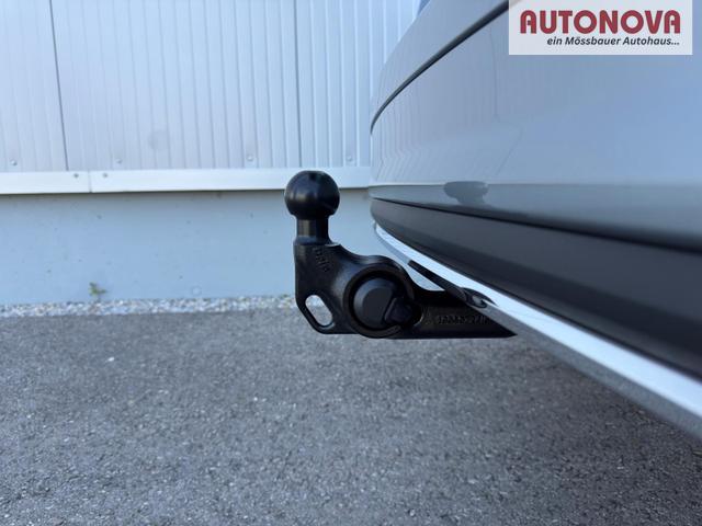 Skoda Karoq Sportline 2.0TDI DSG 4x4 AHK Matrix Leder 19 Zoll 