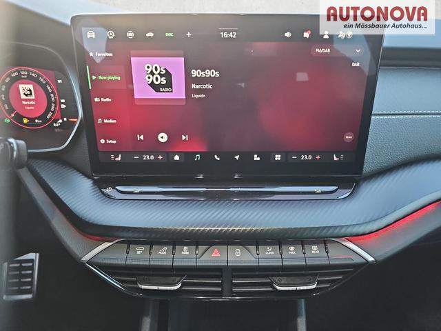 Skoda Octavia Combi 2.0 TSI DSG 150 kW 4x4 Sportline AHK Kessy 