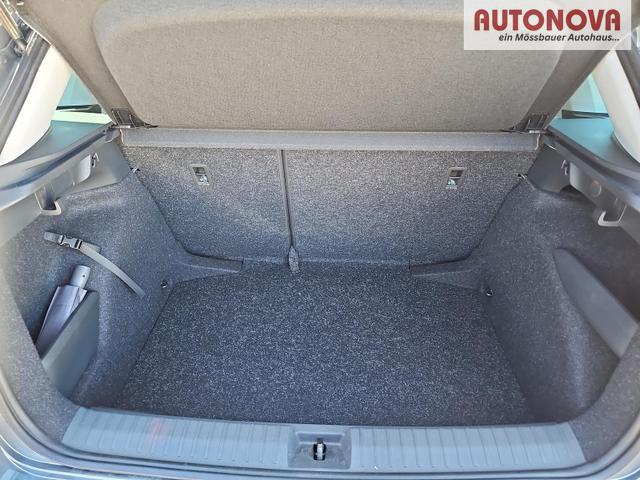 Skoda Kamiq Selection 1.0 TSI DSG Black 17Z Kamera SHZ 