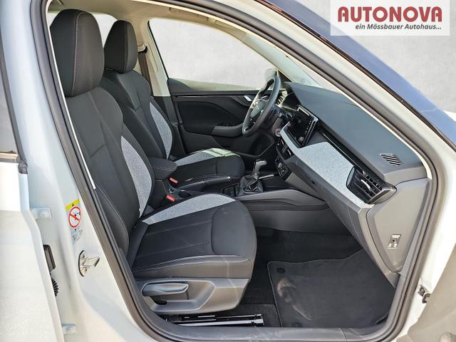 Skoda Kamiq Selection 1.0 TSI DSG Black 17Z Kamera SHZ 